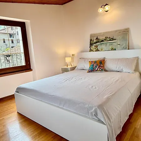 Casa Fiorelena 度假居 *