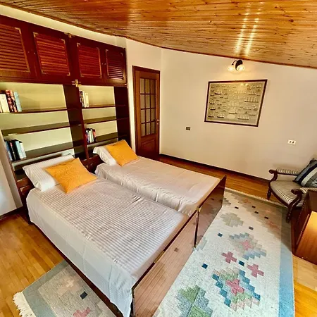 Casa Fiorelena بيت للعطل غارنانو