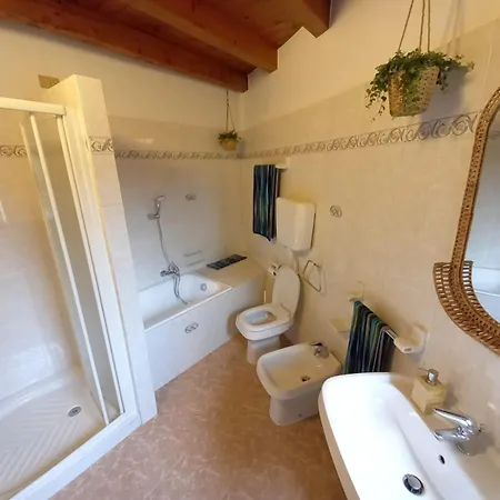 بيت للعطل Casa Fiorelena غارنانو