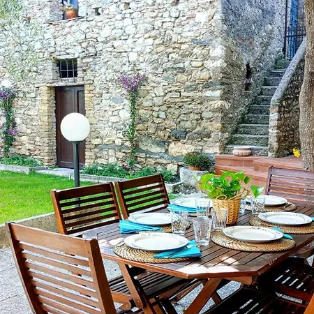 بيت للعطل Casa Fiorelena